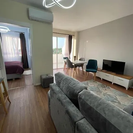 Apartment Lovely Access 2 *